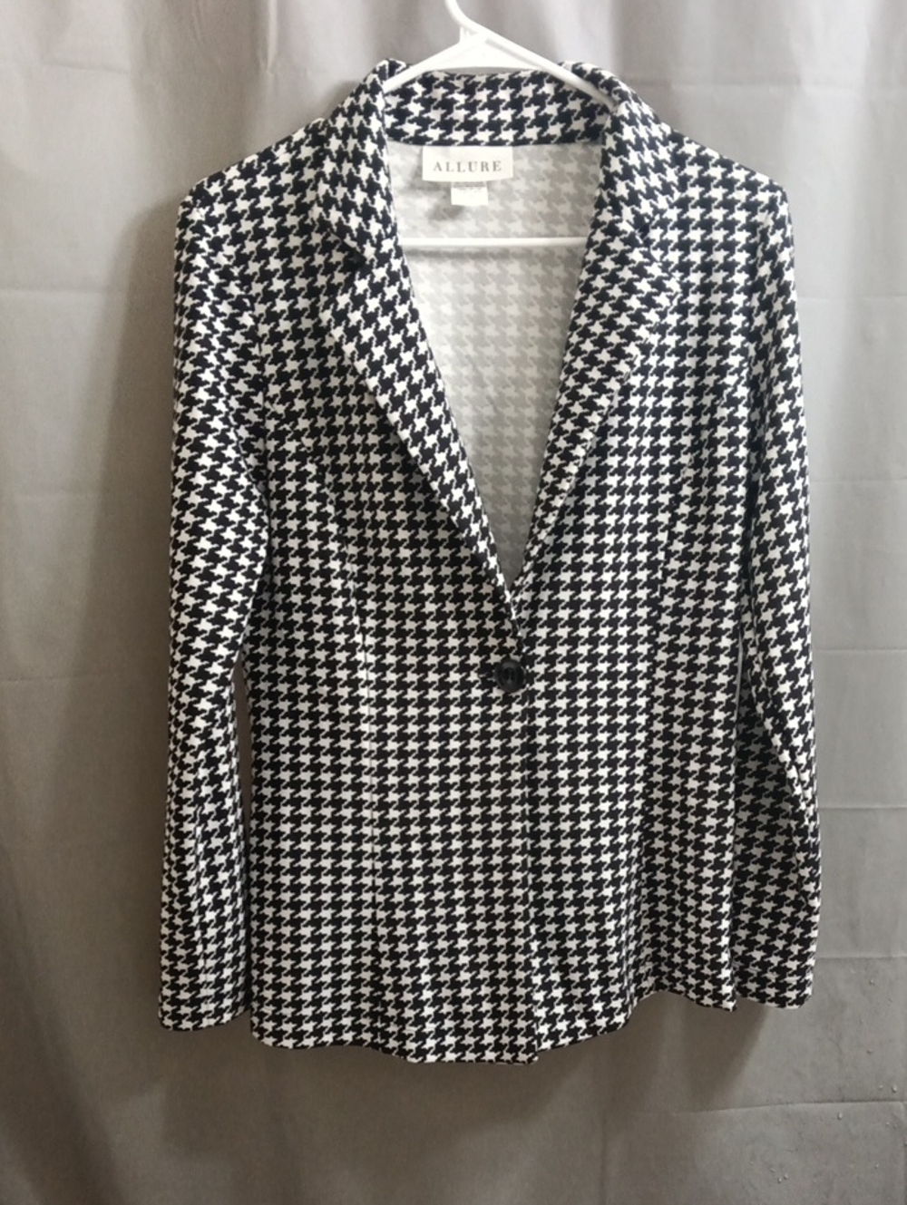 Allure Black & White Houndstooth Single-Button Blazer